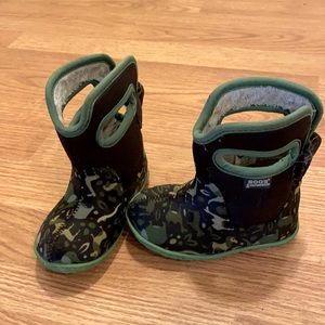 Bogs toddler rain boots size 6